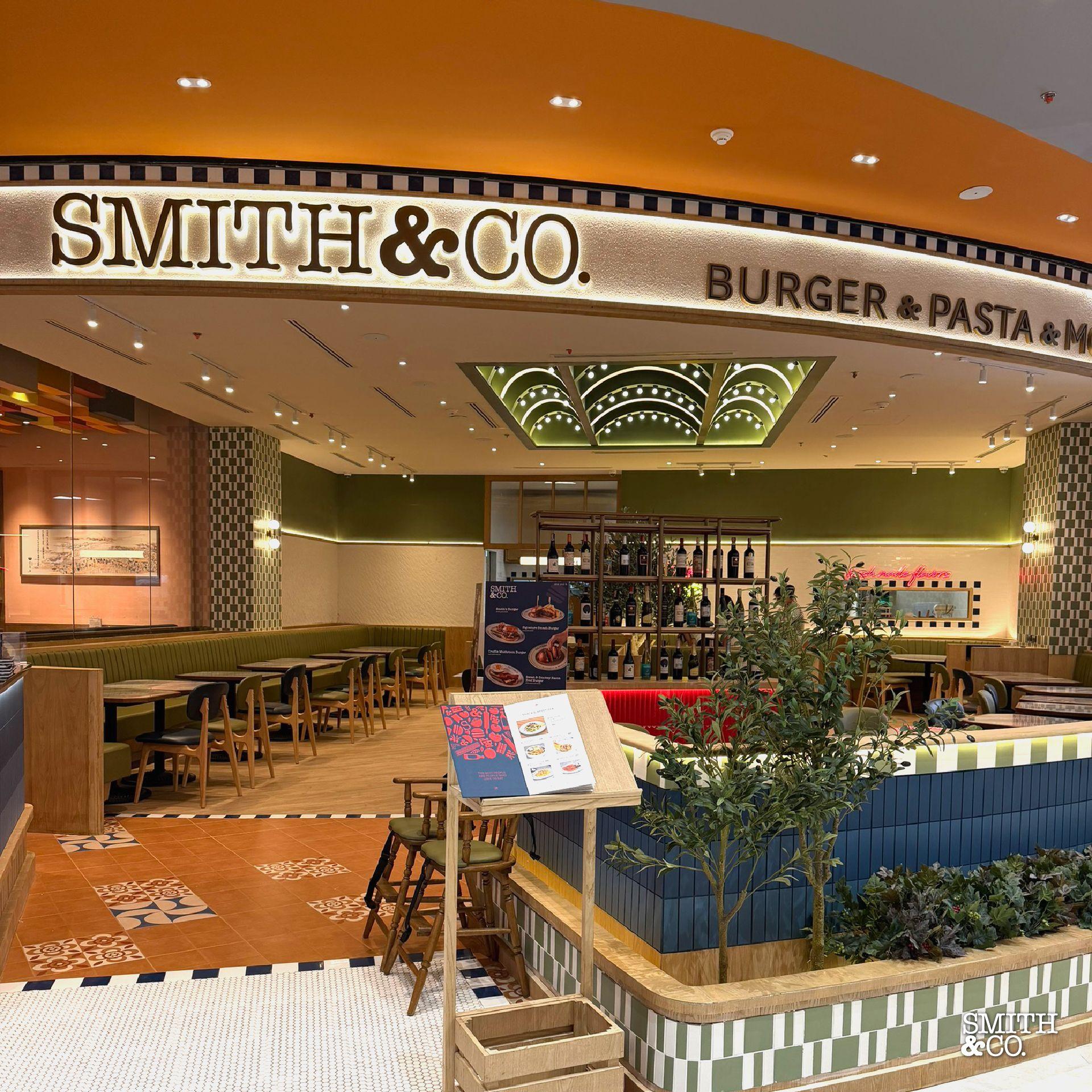 Smith & Co. at Siam Paragon