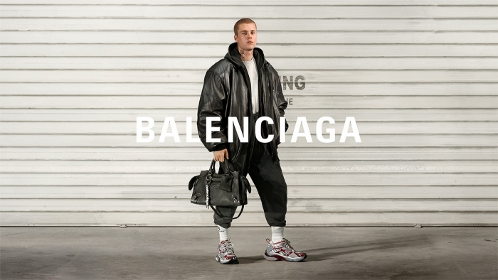 Balenciaga Campaign and Winter 21 accessories